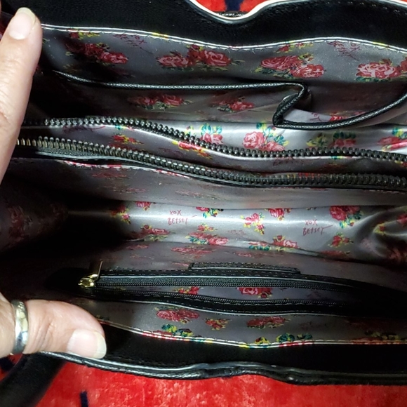 Purse - Picture 3 of 3